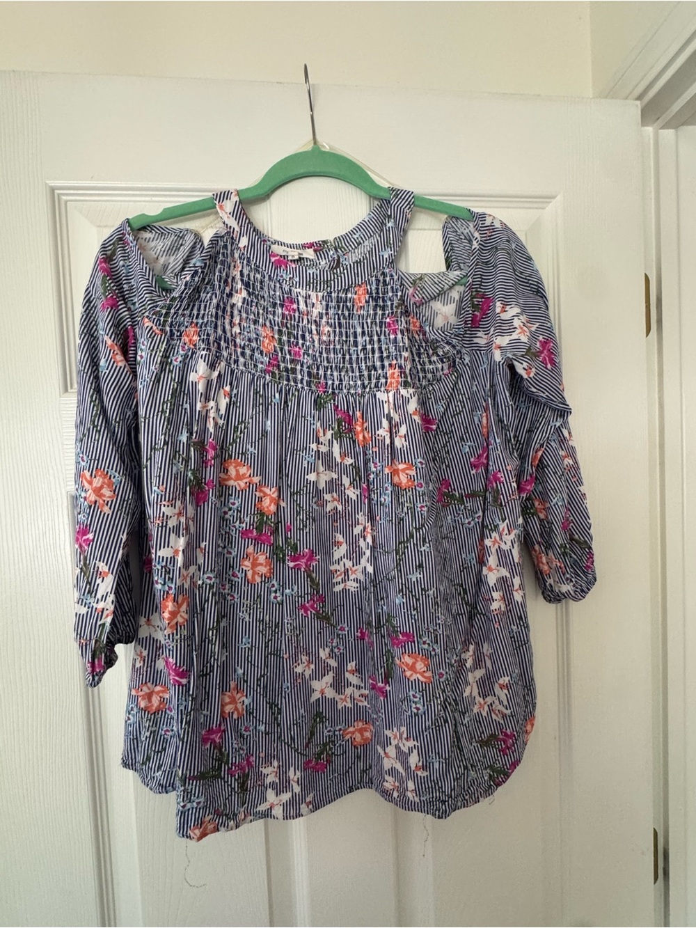 Maurices Floral Stripe Cold-Shoulder Blouse - Blue sz 0